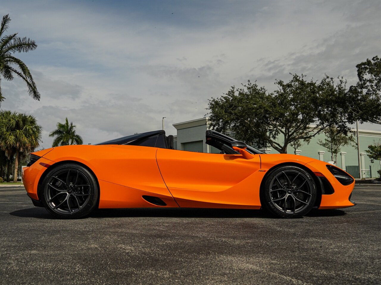 2020 McLaren 720S Spider Performance   - Photo 65 - Bonita Springs, FL 34134