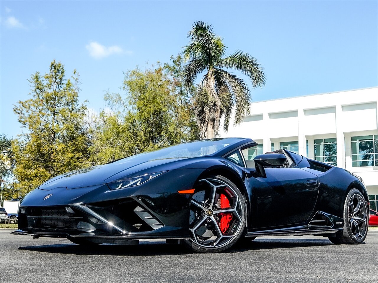 2022 Lamborghini Huracan Spyder   - Photo 11 - Bonita Springs, FL 34134