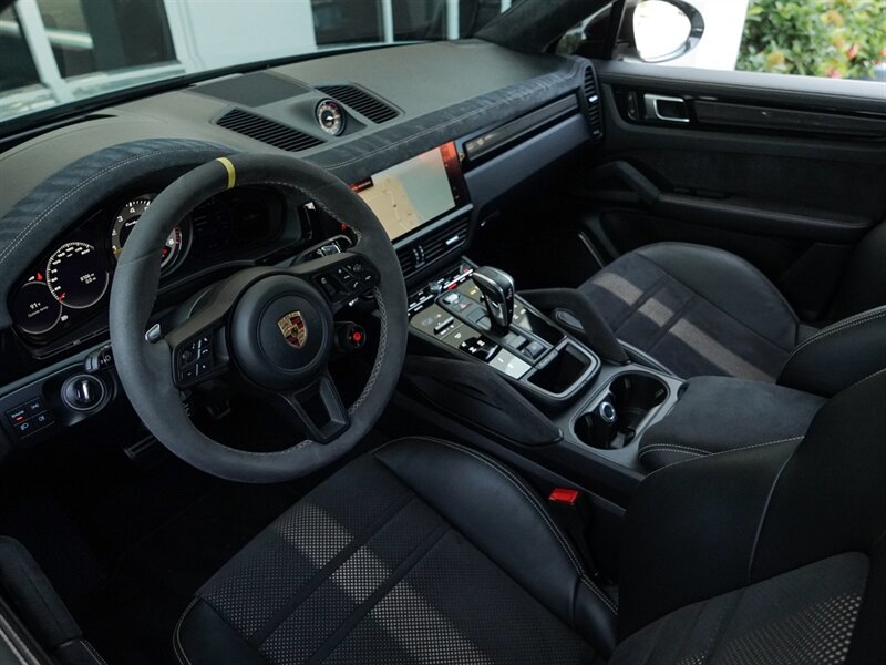 2022 Porsche Cayenne Turbo GT - Photo 2 - Bonita Springs, FL 34134