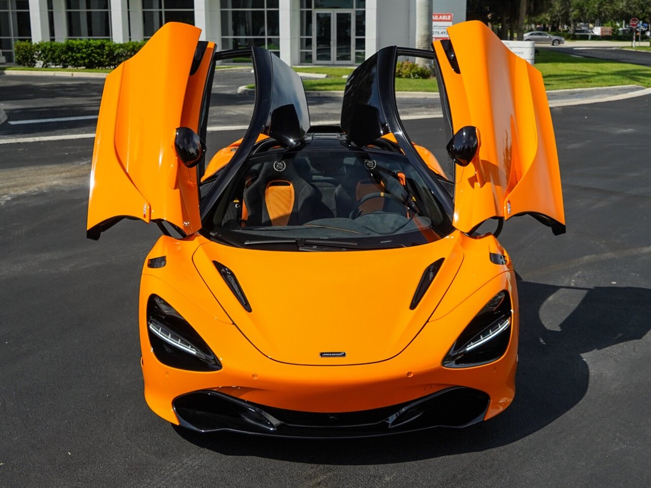 2021 McLaren 720S  Le Mans Edition - Photo 6 - Bonita Springs, FL 34134