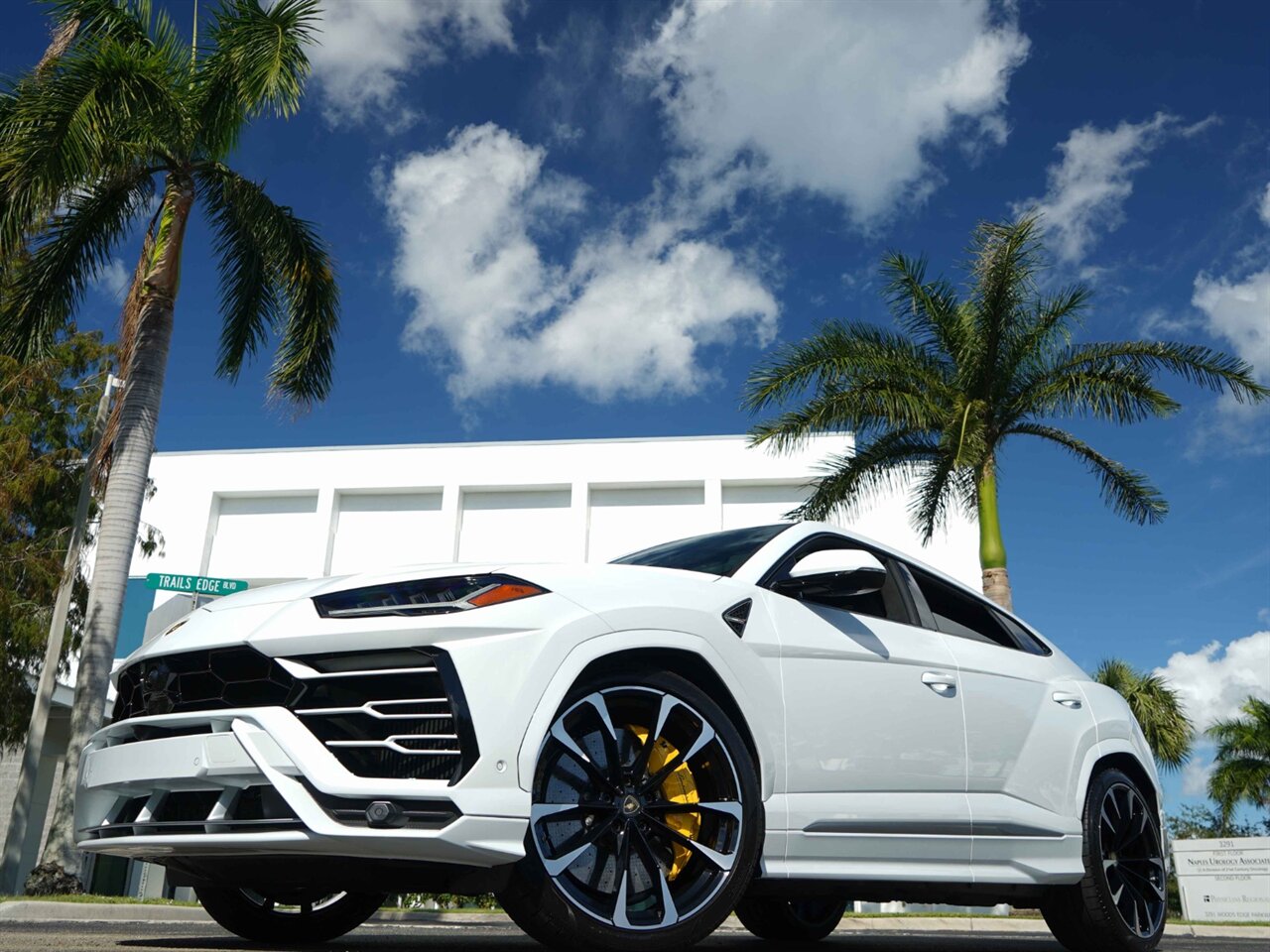 2020 Lamborghini Urus   - Photo 13 - Bonita Springs, FL 34134