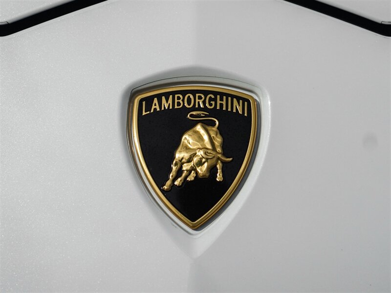 2022 Lamborghini Urus   - Photo 4 - Bonita Springs, FL 34134
