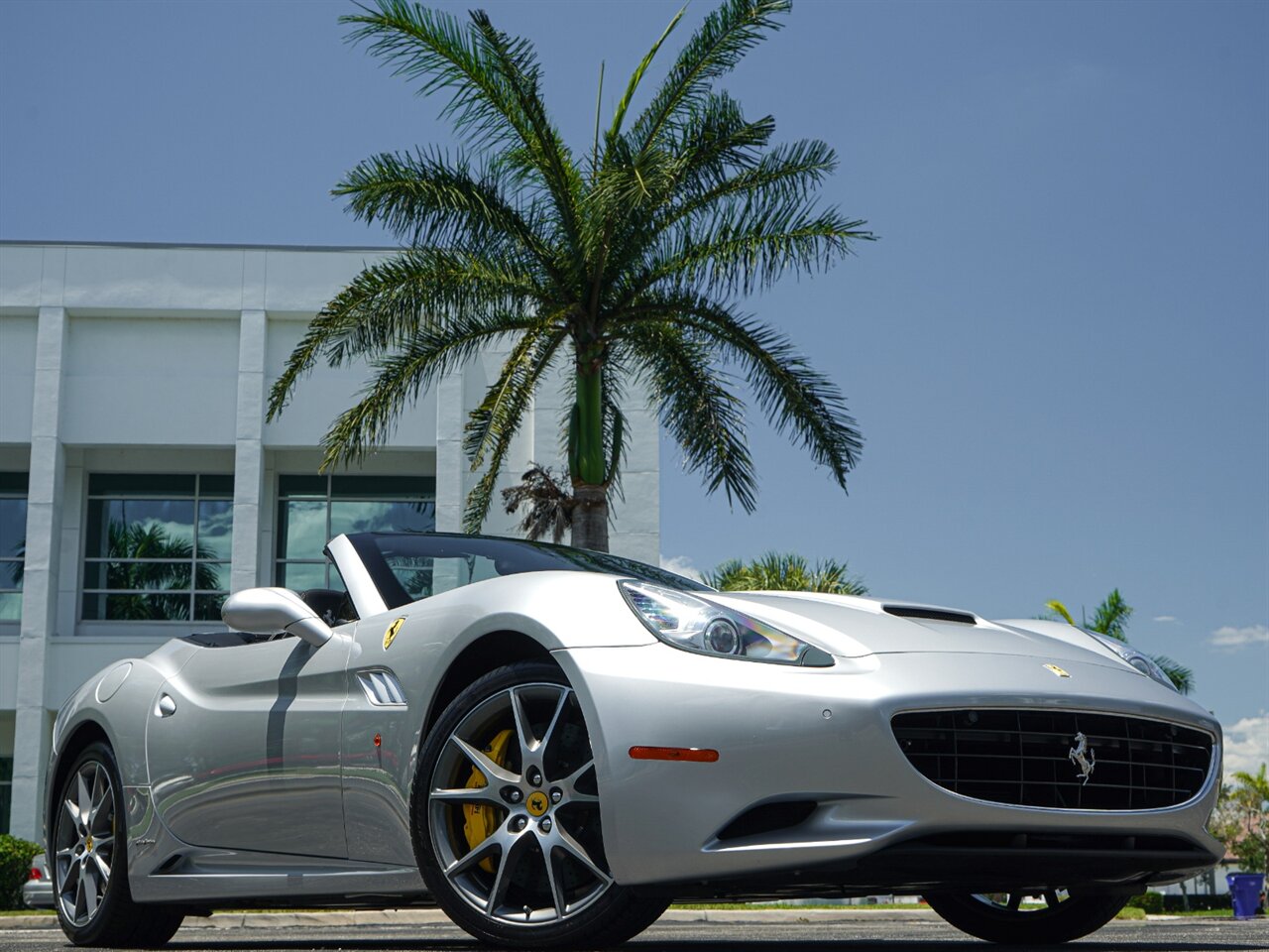 2012 Ferrari California   - Photo 28 - Bonita Springs, FL 34134