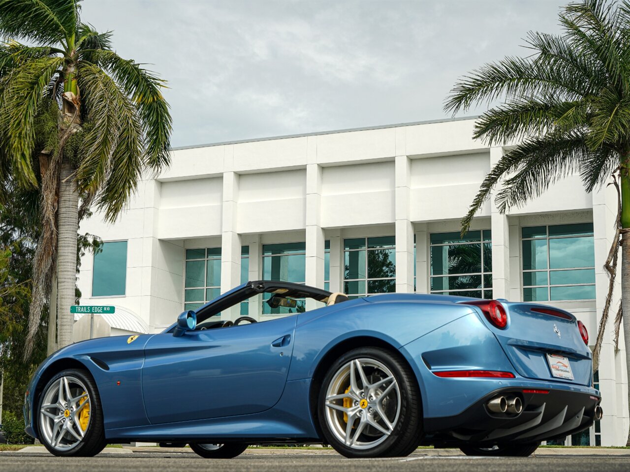 2015 Ferrari California T   - Photo 28 - Bonita Springs, FL 34134