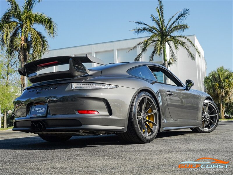 2016 Porsche 911 GT3 photo