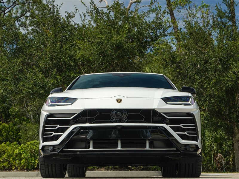2019 Lamborghini Urus   - Photo 4 - Bonita Springs, FL 34134