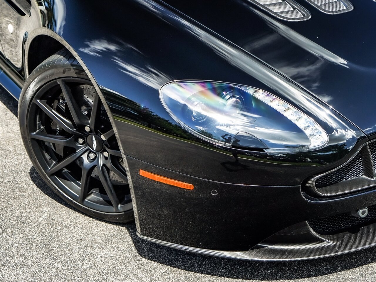 2015 Aston Martin V12 Vantage S   - Photo 40 - Bonita Springs, FL 34134