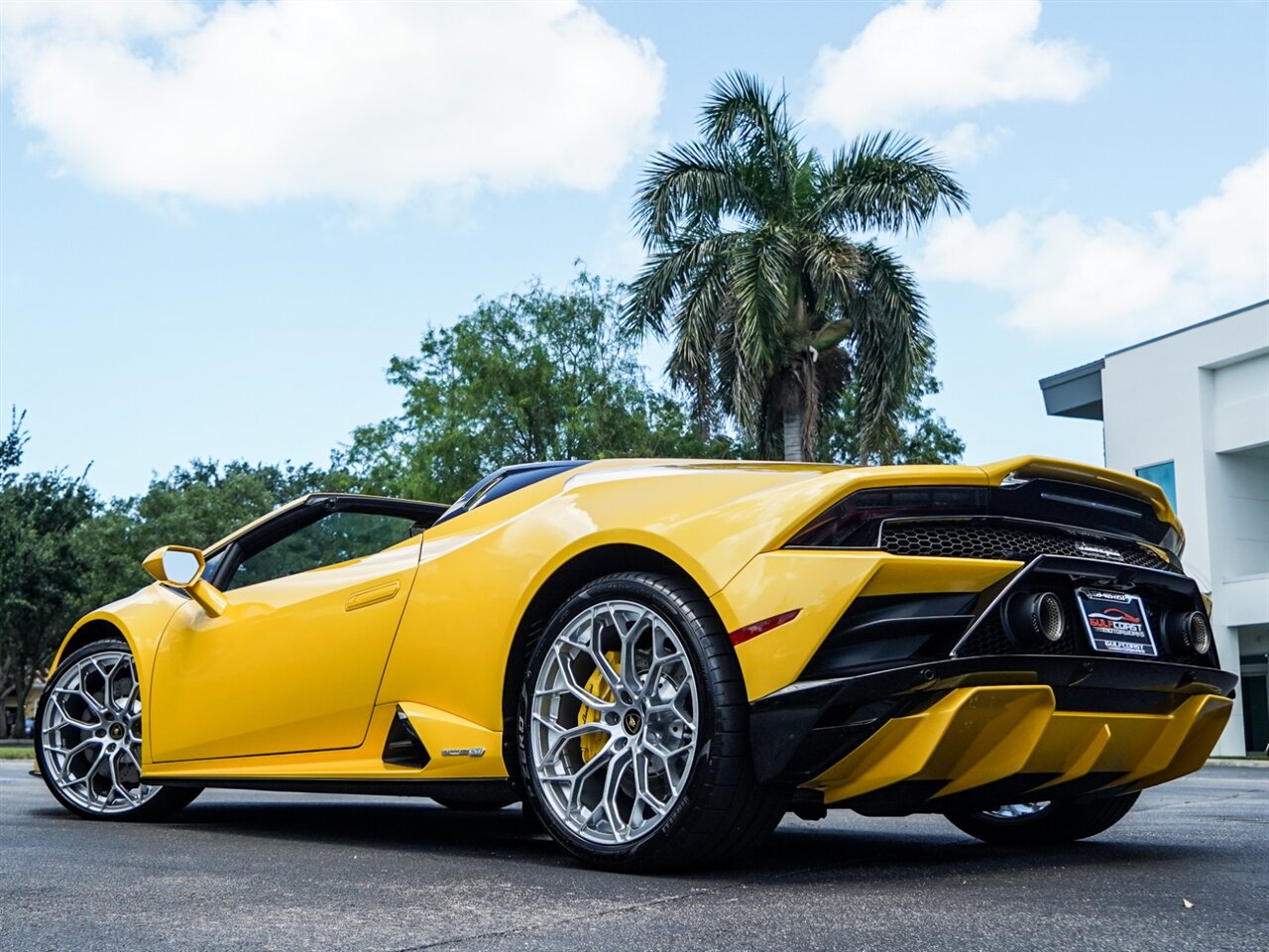 2022 Lamborghini Huracan EVO Spyder   - Photo 34 - Bonita Springs, FL 34134