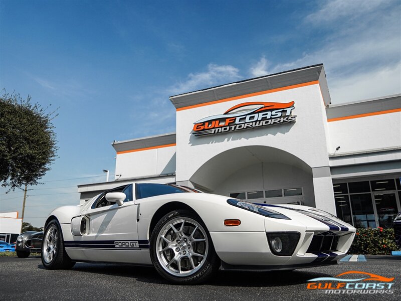 The 2006 Ford GT photos