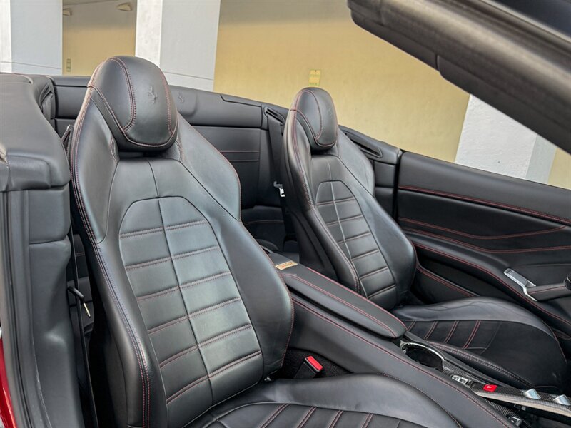 2016 Ferrari California T   - Photo 32 - Bonita Springs, FL 34134