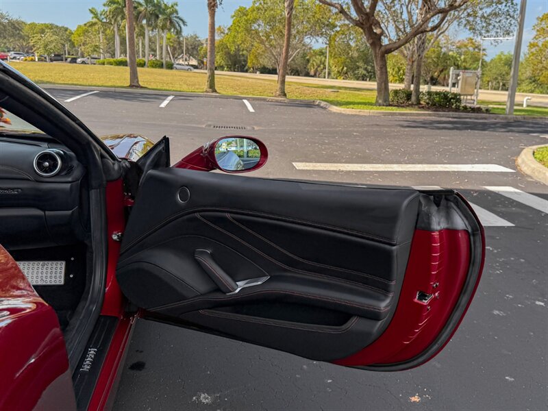 2016 Ferrari California T   - Photo 38 - Bonita Springs, FL 34134