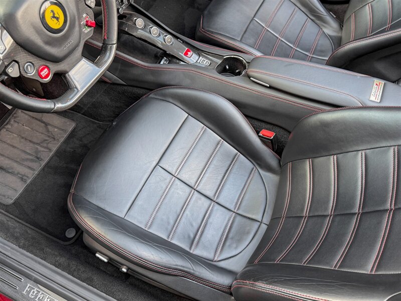 2016 Ferrari California T   - Photo 22 - Bonita Springs, FL 34134