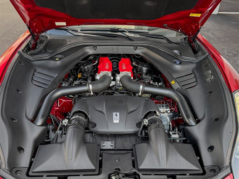 2016 Ferrari California T   - Photo 39 - Bonita Springs, FL 34134