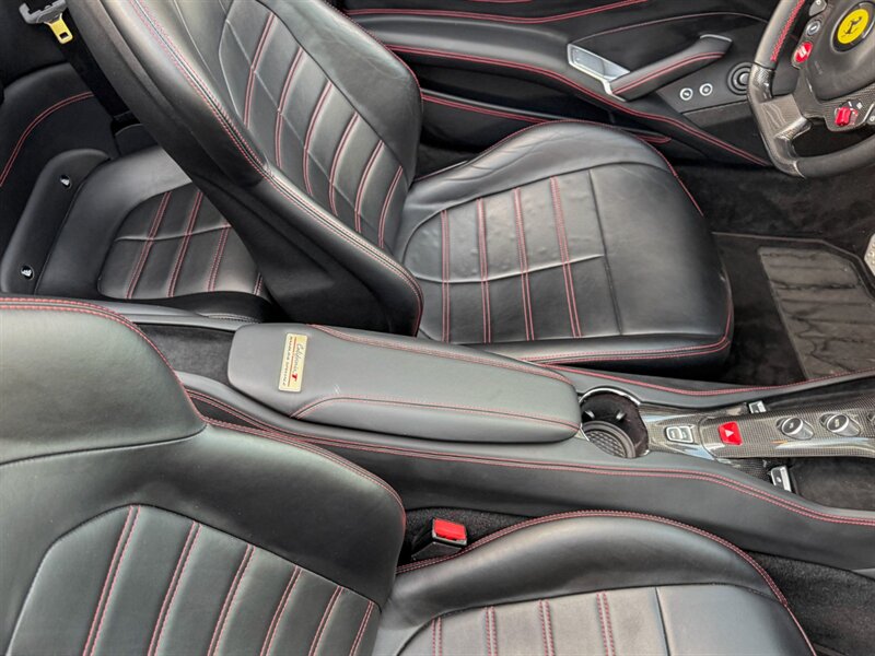 2016 Ferrari California T   - Photo 35 - Bonita Springs, FL 34134