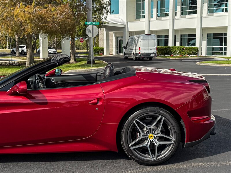 2016 Ferrari California T   - Photo 45 - Bonita Springs, FL 34134