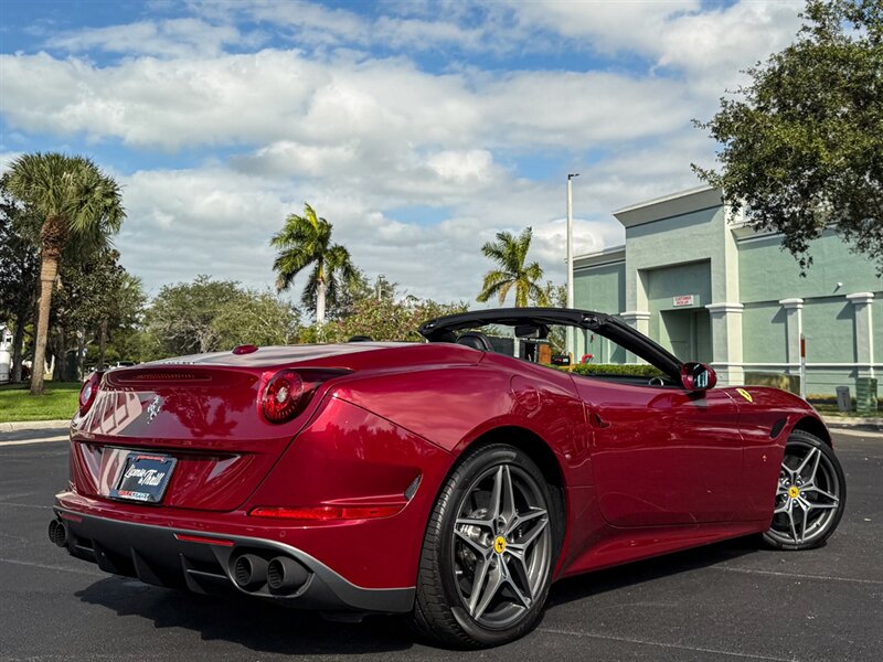 2016 Ferrari California T   - Photo 58 - Bonita Springs, FL 34134