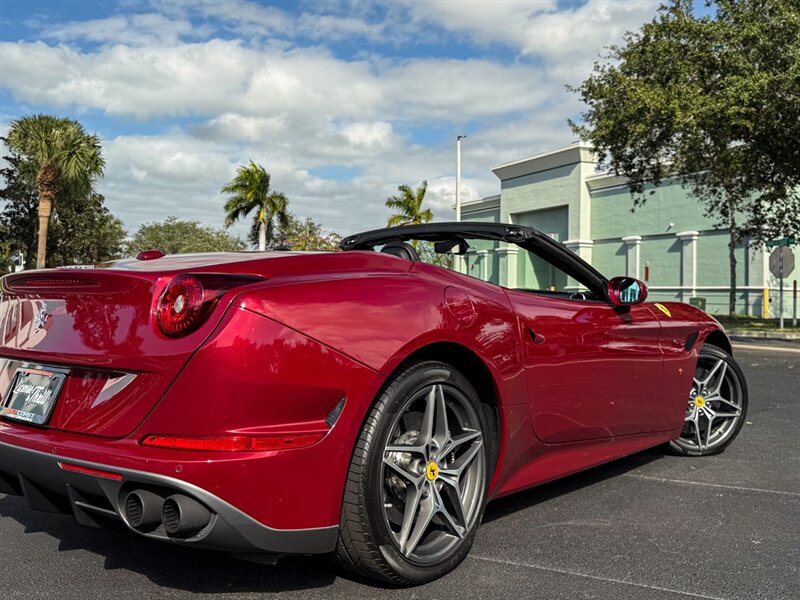 2016 Ferrari California T   - Photo 59 - Bonita Springs, FL 34134