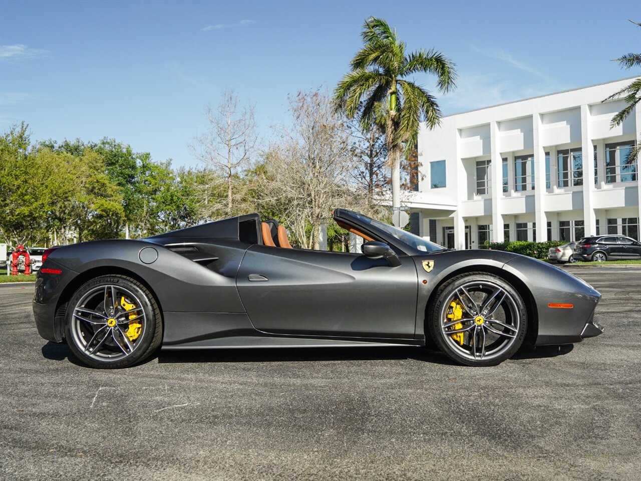 2018 Ferrari 488 Spider   - Photo 66 - Bonita Springs, FL 34134