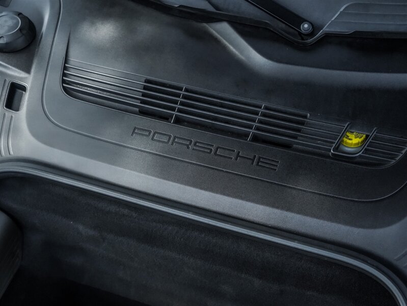 2014 Porsche 911 GT3 - Photo 32 - Bonita Springs, FL 34134