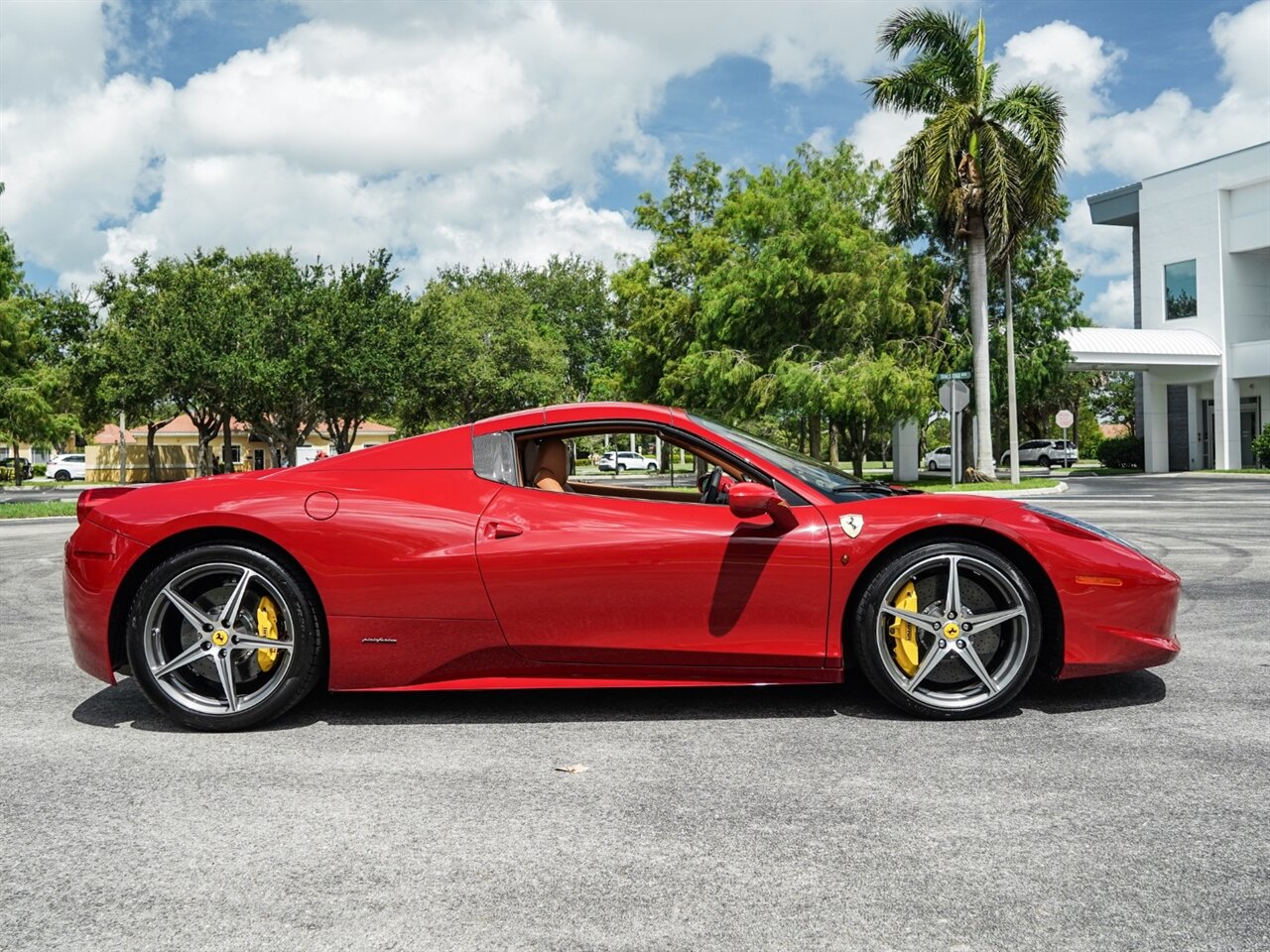 2014 Ferrari 458 Spider   - Photo 73 - Bonita Springs, FL 34134