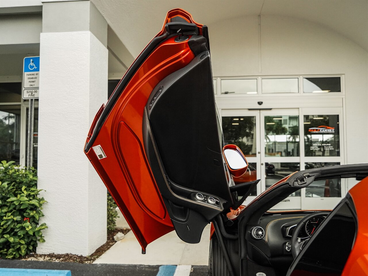 2015 McLaren 650S  Spider - Photo 24 - Bonita Springs, FL 34134