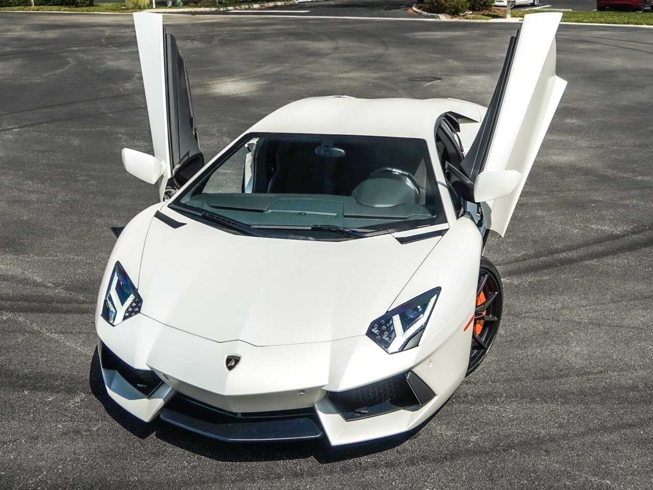 2014 Lamborghini Aventador LP 700-4   - Photo 9 - Bonita Springs, FL 34134