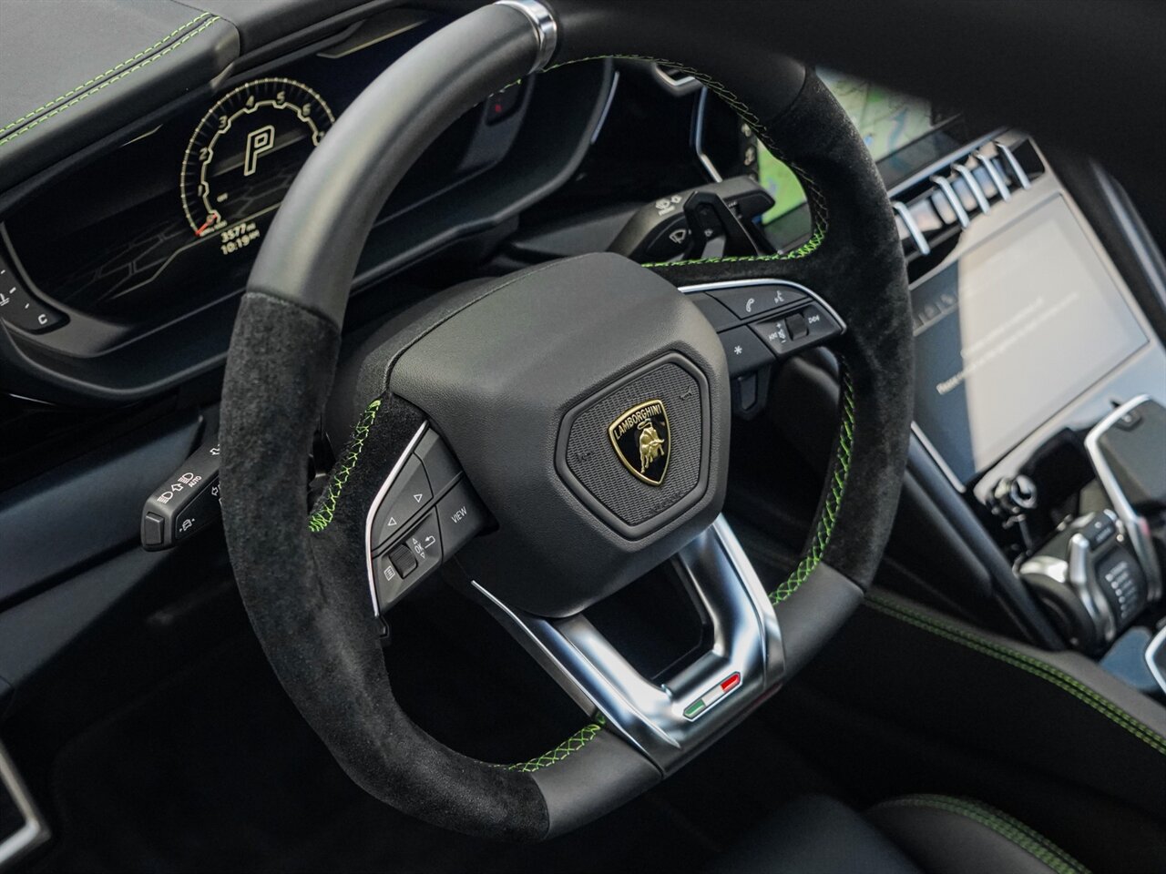 2022 Lamborghini Urus   - Photo 30 - Bonita Springs, FL 34134