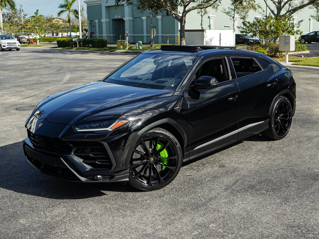 2022 Lamborghini Urus   - Photo 11 - Bonita Springs, FL 34134
