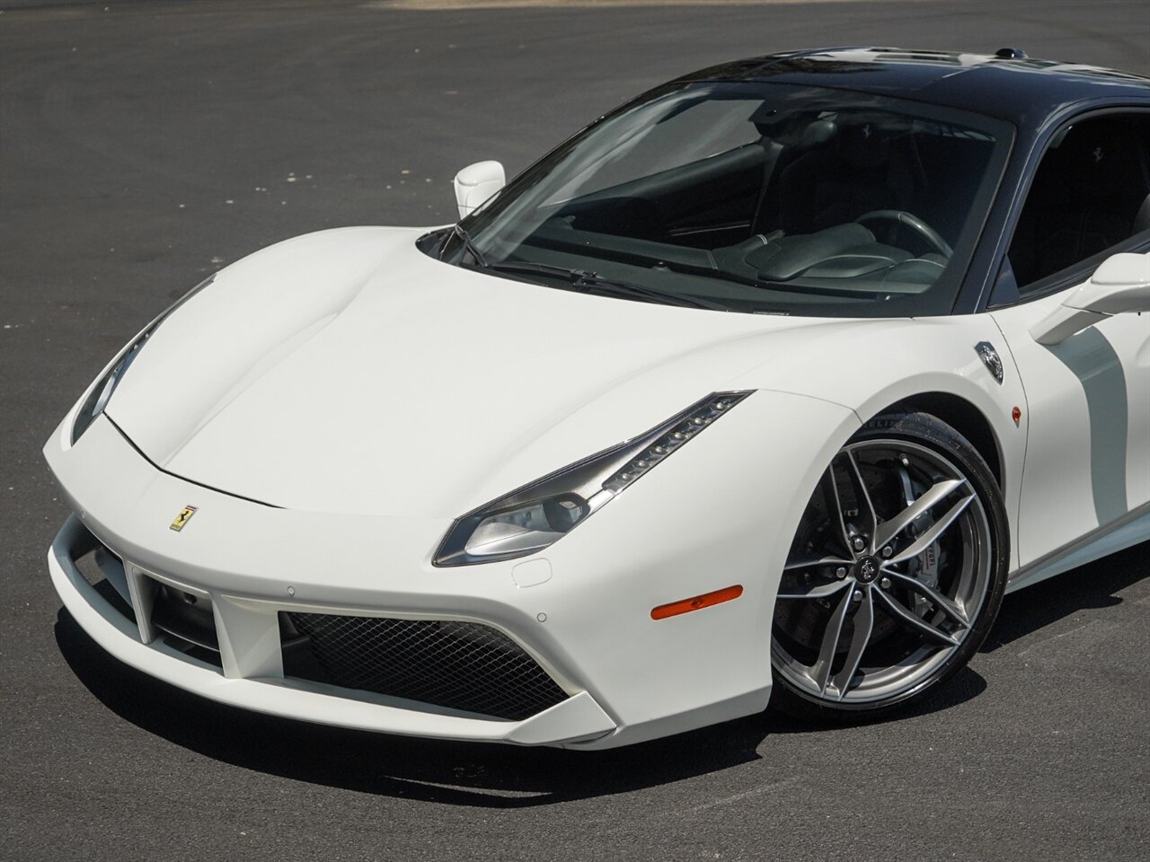 2017 Ferrari 488 GTB   - Photo 10 - Bonita Springs, FL 34134