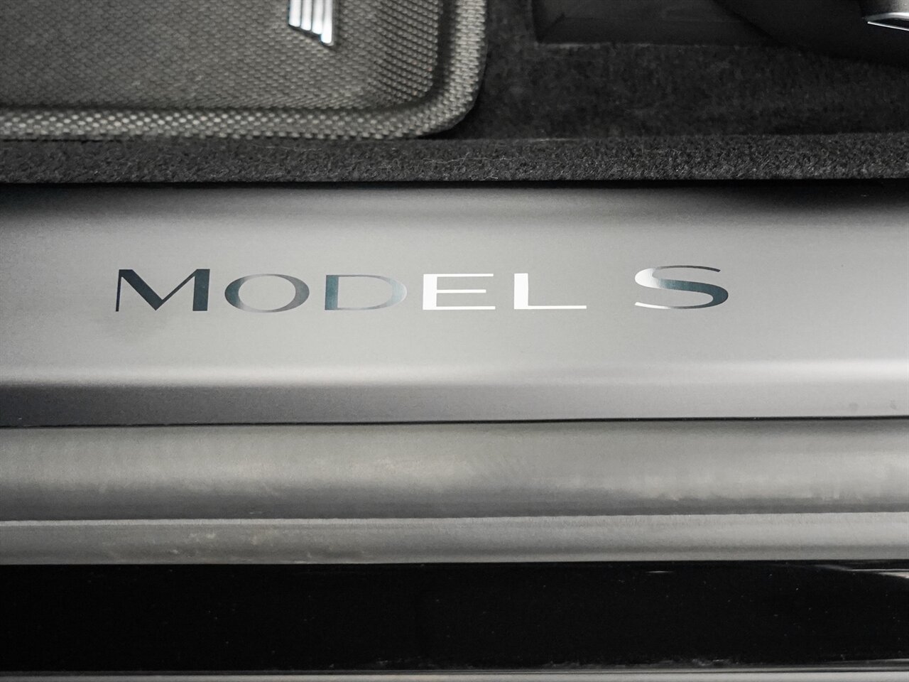 2021 Tesla Model S Plaid   - Photo 22 - Bonita Springs, FL 34134