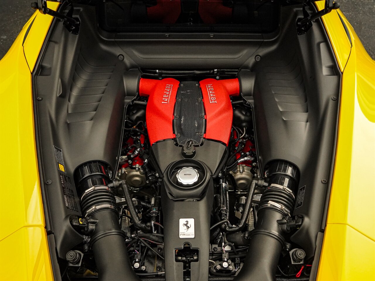 2022 Ferrari F8 Tributo   - Photo 38 - Bonita Springs, FL 34134
