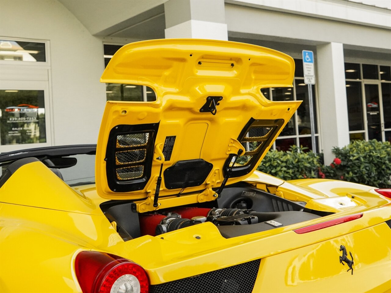 2015 Ferrari 458 Spider   - Photo 38 - Bonita Springs, FL 34134