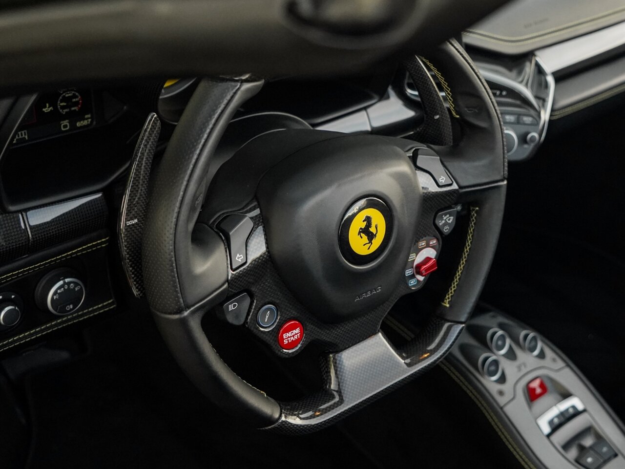 2015 Ferrari 458 Spider   - Photo 26 - Bonita Springs, FL 34134