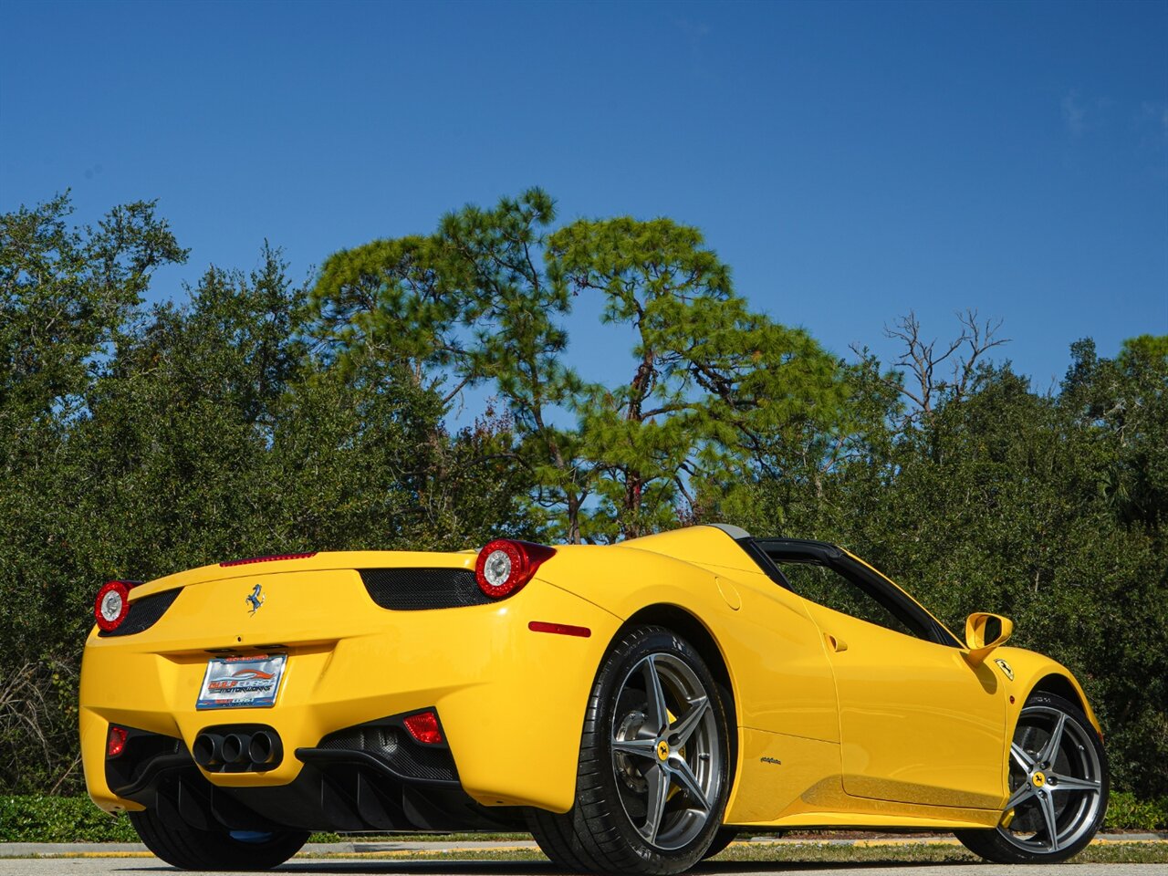 2015 Ferrari 458 Spider   - Photo 38 - Bonita Springs, FL 34134
