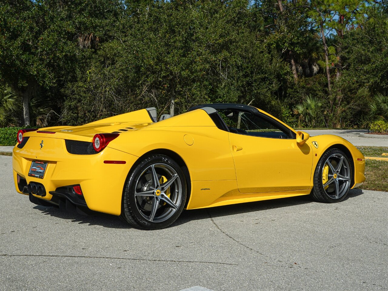 2015 Ferrari 458 Spider   - Photo 32 - Bonita Springs, FL 34134