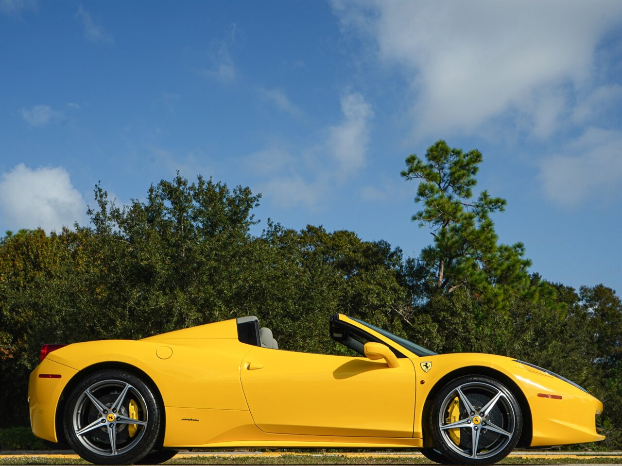 2015 Ferrari 458 Spider   - Photo 26 - Bonita Springs, FL 34134