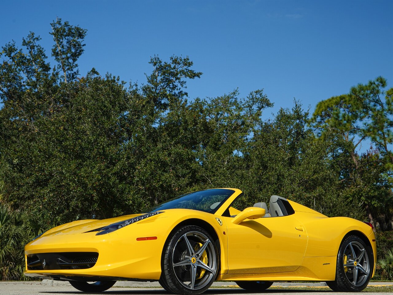 2015 Ferrari 458 Spider   - Photo 50 - Bonita Springs, FL 34134