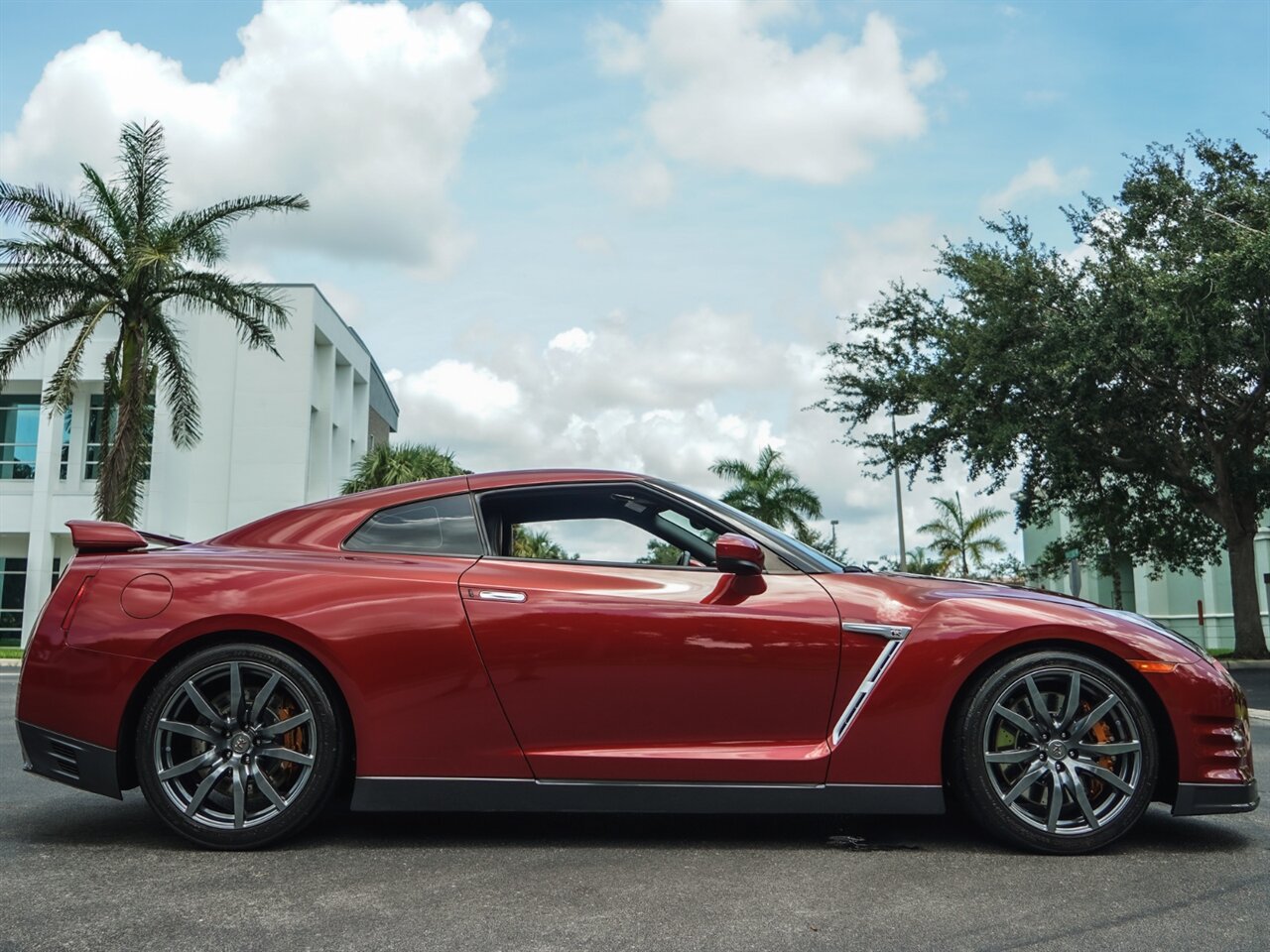 2015 Nissan GT-R Premium   - Photo 38 - Bonita Springs, FL 34134