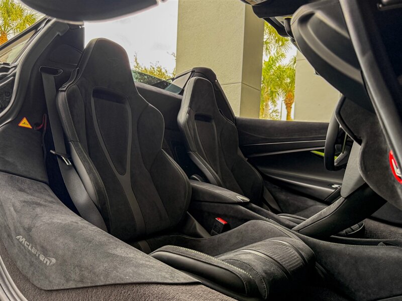 2025 McLaren 750S Spider   - Photo 30 - Bonita Springs, FL 34134
