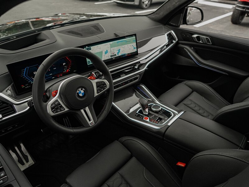 2024 BMW X5 M Competition   - Photo 2 - Bonita Springs, FL 34134