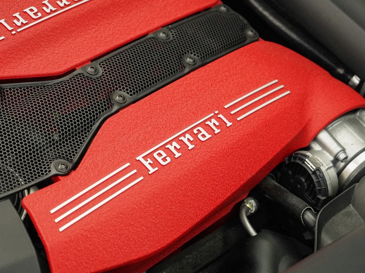 2016 Ferrari 488 GTB   - Photo 43 - Bonita Springs, FL 34134