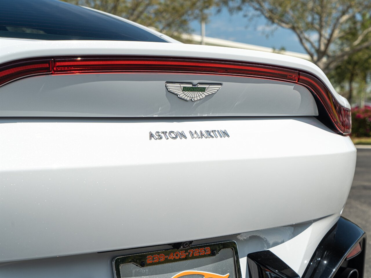 2019 Aston Martin Vantage   - Photo 41 - Bonita Springs, FL 34134