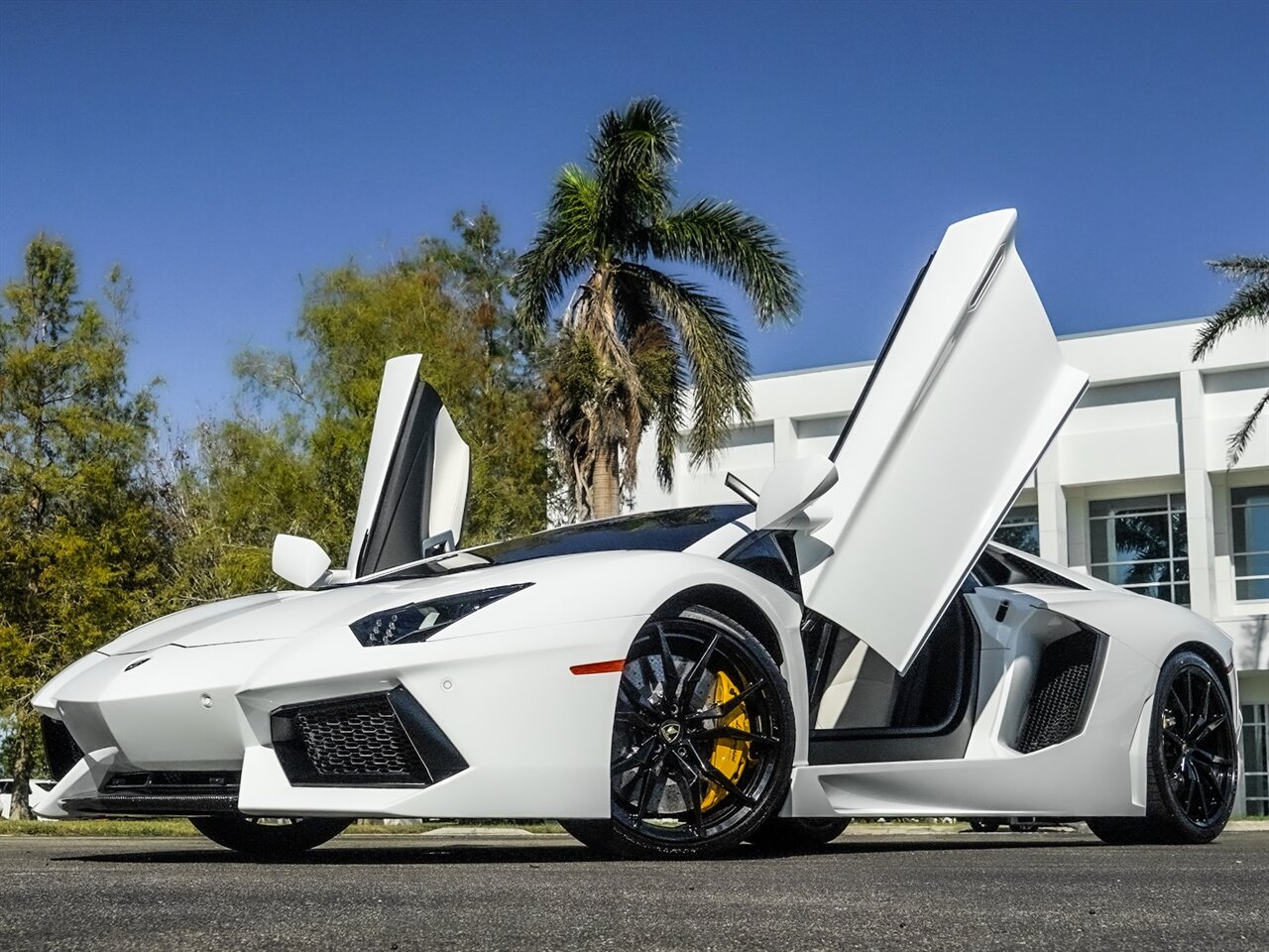2015 Lamborghini Aventador LP 700-4   - Photo 11 - Bonita Springs, FL 34134