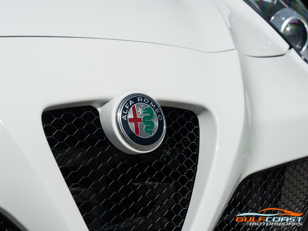 2017 Alfa Romeo 4C   - Photo 8 - Bonita Springs, FL 34134