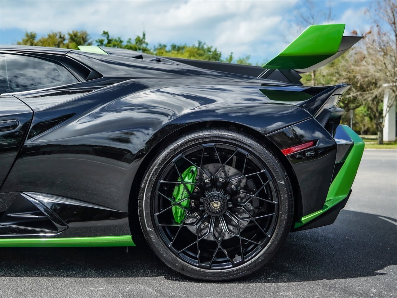 2022 Lamborghini Huracan STO   - Photo 30 - Bonita Springs, FL 34134
