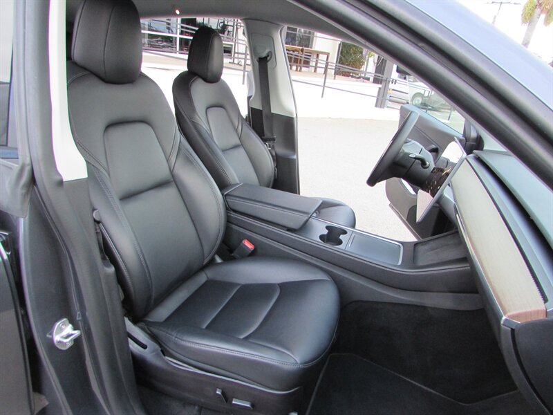 2022 Tesla Model Y Long Range - Photo 27 - Dublin, CA 94568