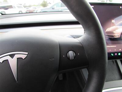 2022 Tesla Model Y Long Range - Photo 11 - Dublin, CA 94568