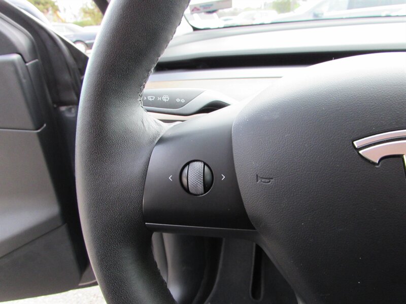 2022 Tesla Model Y Long Range - Photo 12 - Dublin, CA 94568