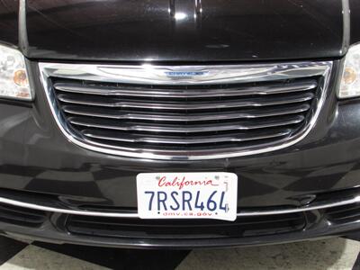 2012 Chrysler Town & Country Touring-L   - Photo 7 - Dublin, CA 94568