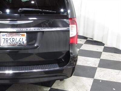 2012 Chrysler Town & Country Touring-L   - Photo 11 - Dublin, CA 94568
